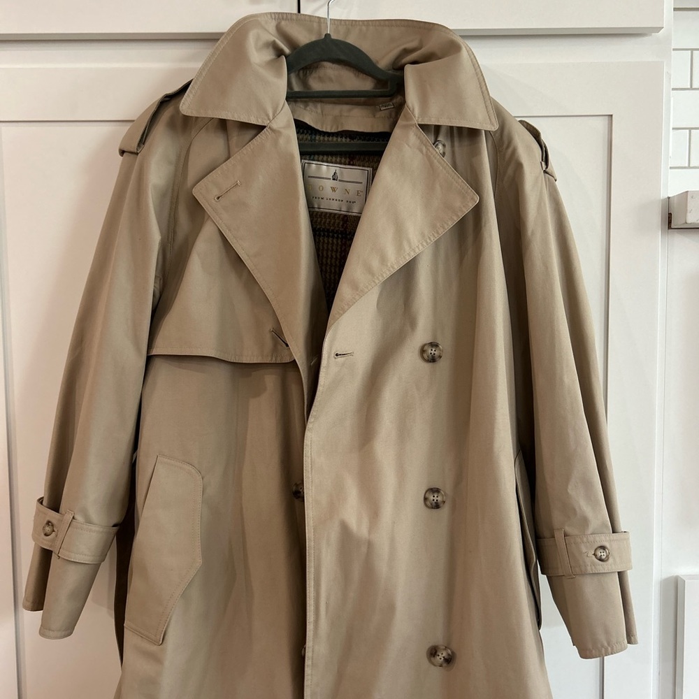 TOWNE from London Fog Beige Trench Coat